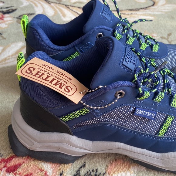 Smith’s hiking sneakers - Picture 3 of 15